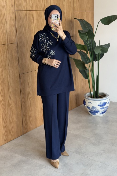 Sinem Takım-Lacivert