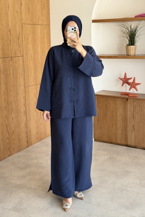 Gülşen Takım-Lacivert
